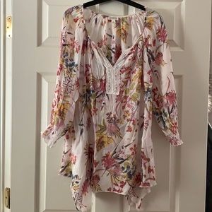 Spense bohemian floral blouse. Size M